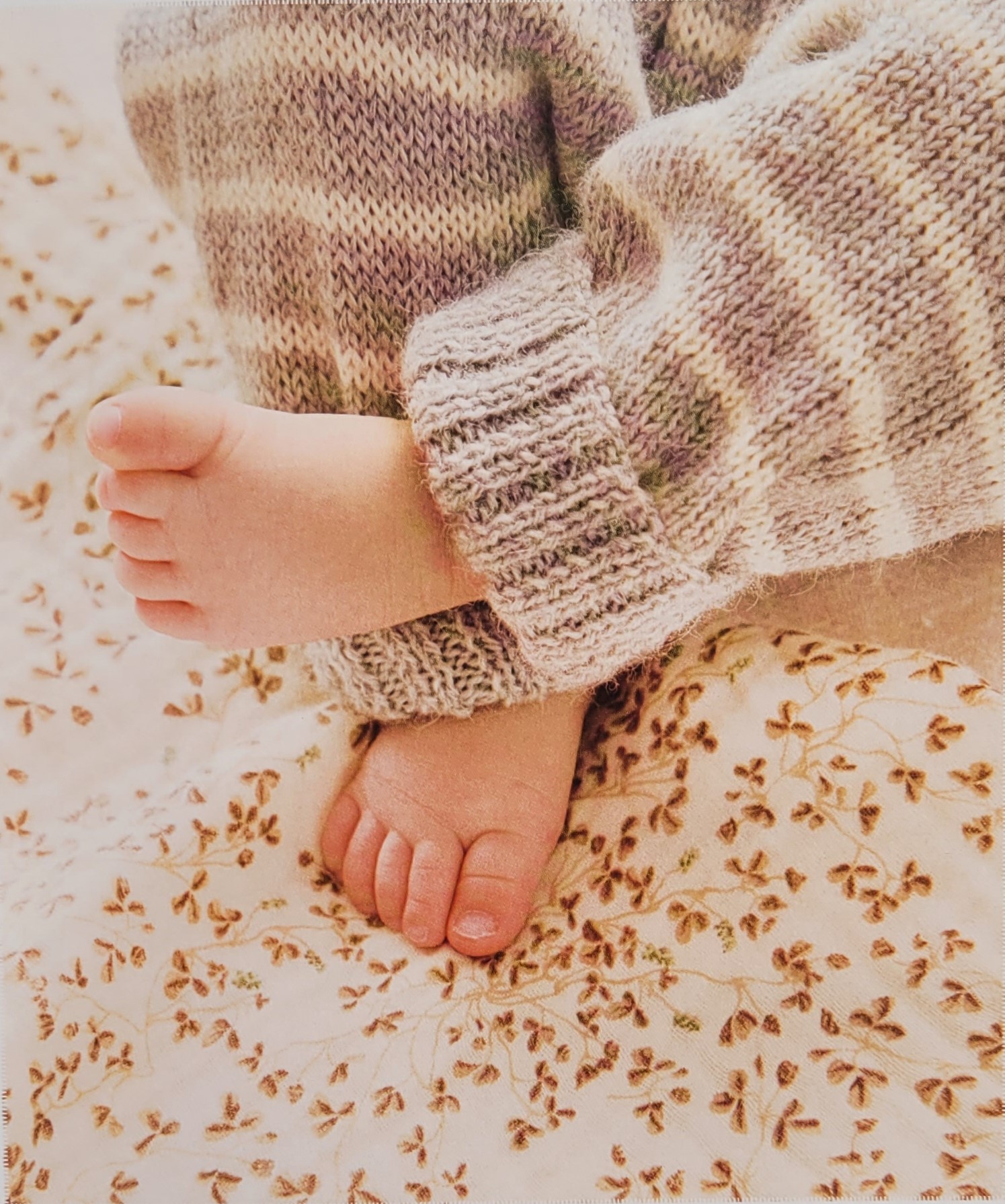 livre tricoter un trousseau de naissance Frederique Alexandre